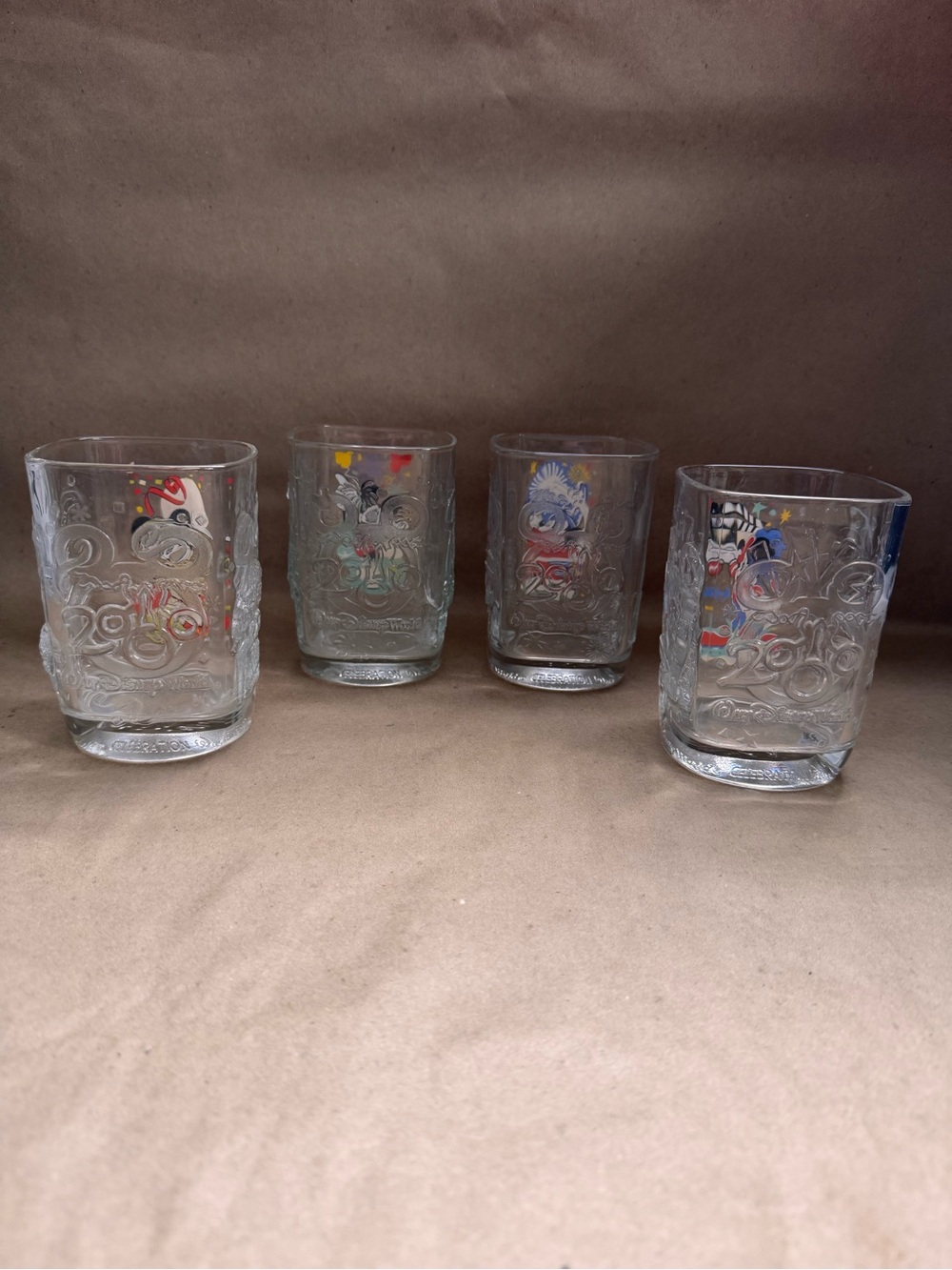 Set of 4 x 2000 McDonalds Walt Disney World Square Glass Tumblers - Picture 6 of 11